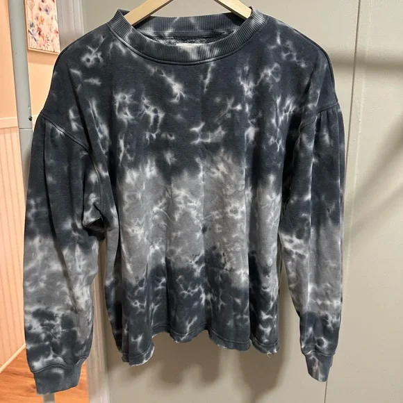 American Eagle Women’s Blue Tie Dye Cropped Crewneck Sweatshirt size small - Picture 1 of 5